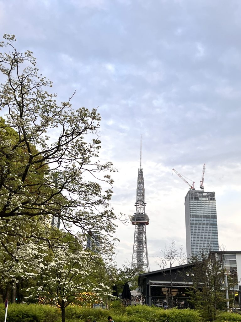 久屋大通公園　ゆずと散歩